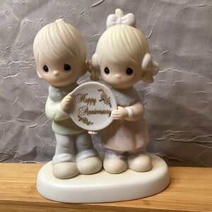 Precious Moments Happy Anniversary Figurine God Bless Our Years Together E-2853
